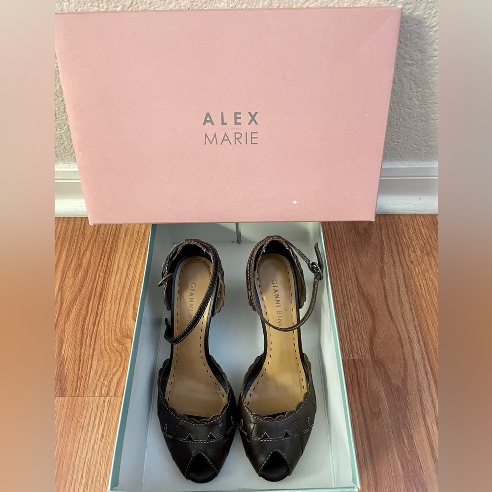 Gianni Bini Mila Fudge Heel